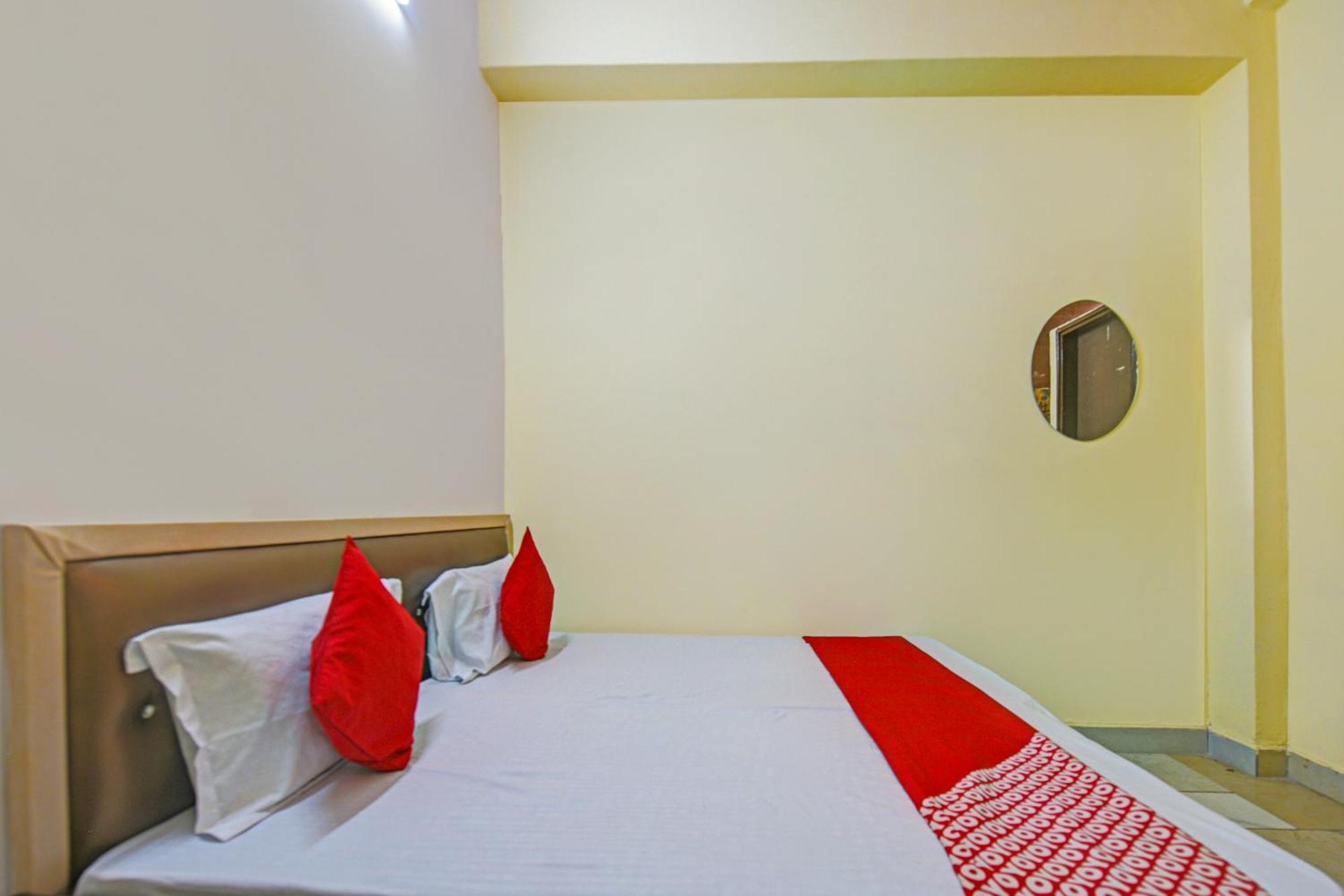 Hotel O Aj Star Hotel Фаридабад Экстерьер фото